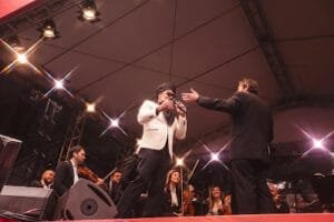 26052024-6D-IMG-5896-_raphagarcia-300x200 Carlinhos Brown e Orquestra Ouro Preto se apresentam em Salvador